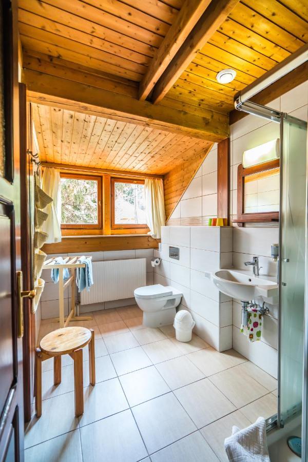 Szent Kristof Panzio Bed & Breakfast Strigoniu Exterior foto