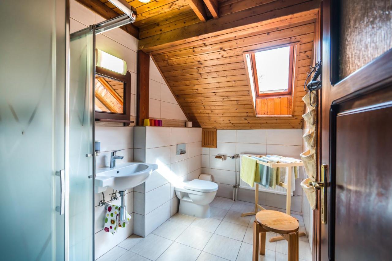 Szent Kristof Panzio Bed & Breakfast Strigoniu Exterior foto