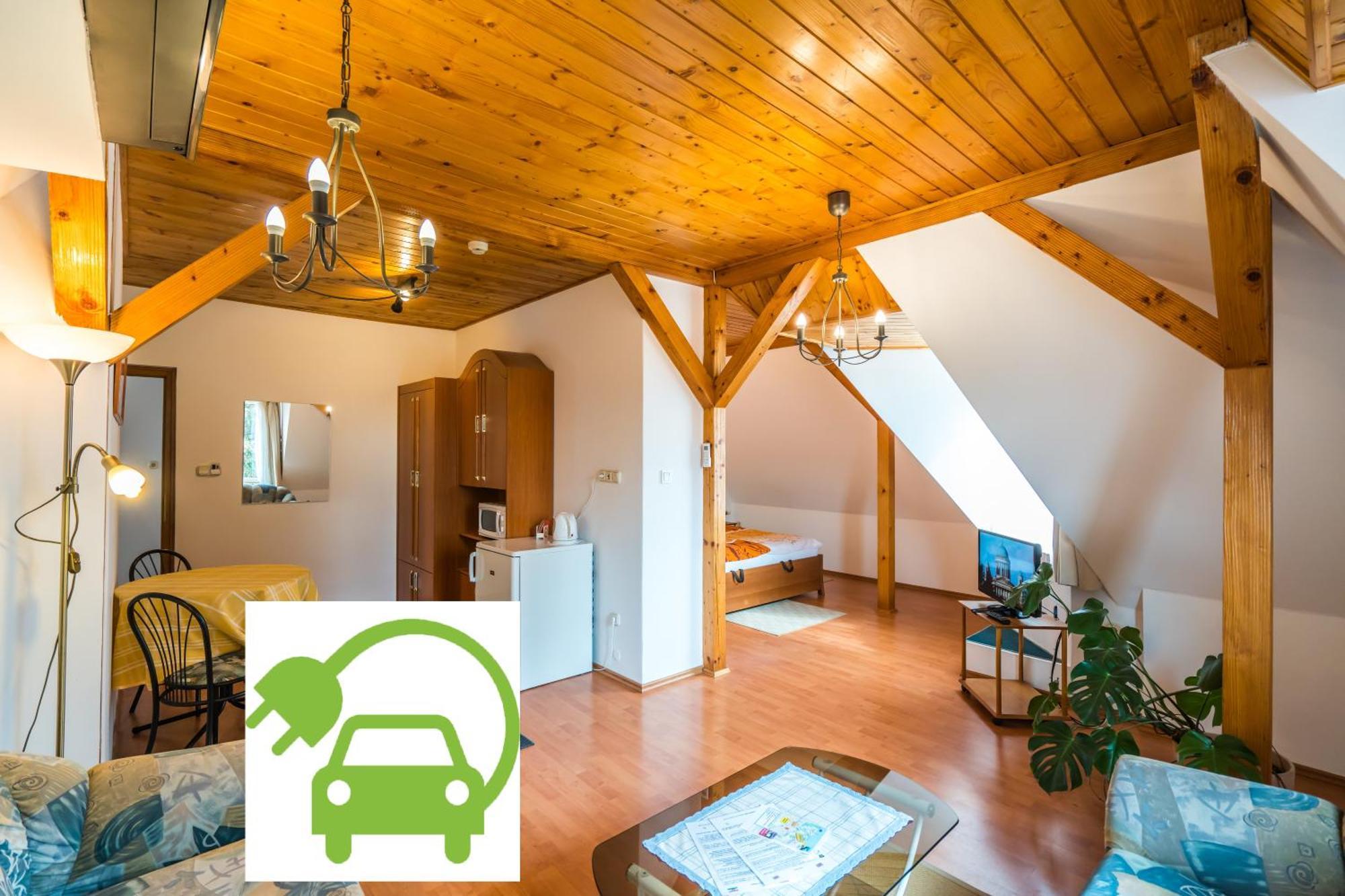 Szent Kristof Panzio Bed & Breakfast Strigoniu Exterior foto